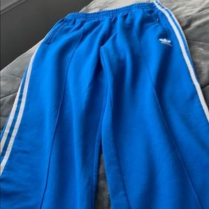 Men’s Adidas sweatpants